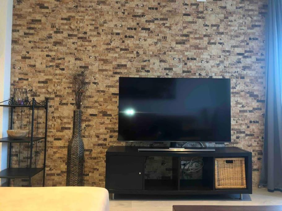 70 Sqm Apartment With Seaview In Arenales Del Sol. Eksteriør bilde